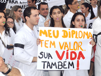 Entidades médicas criticam Programa Mais Médicos para o Brasil